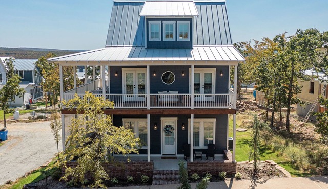 Carlton Landing-Charlotte's Nook