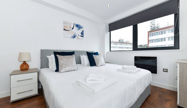 Carlton sq - Inviting 2bedroom apartment with free wifi and a smart TV