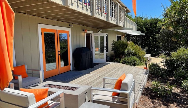 Carmel Big Sur-Style Guest House with Hot Tub, Decks & Views! CLOSING 12/24/25