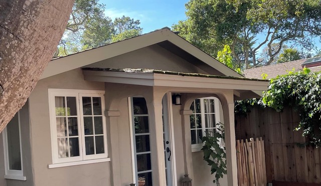 Carmel-by-the-Sea Cottage-Great Walking Location