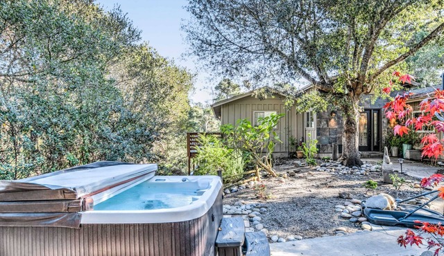 Carmel Nirvana: Close to Shops Restaurants Golf Beach