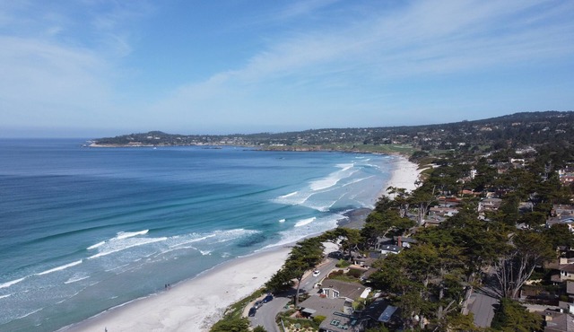 Carmelo del Sol - Carmel Home - Three blocks from the beach!