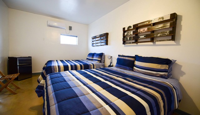 Carmen's Marfa Hotel/Leticia 2 Queen Beds