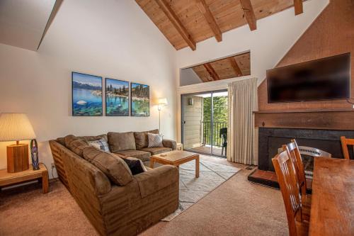 Carnelian Woods #128 By Hauserman Rentals