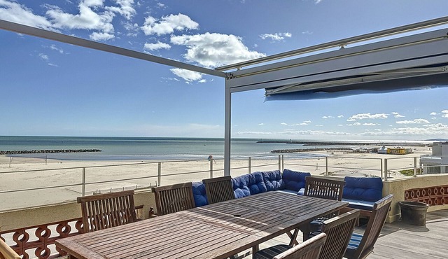 Carnon F4 Apartment with terrace, parking, air conditioning, wifi, beach access