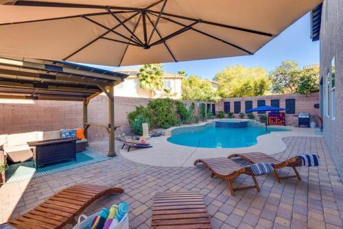 Carolina Blue Luxurious NV Retreat