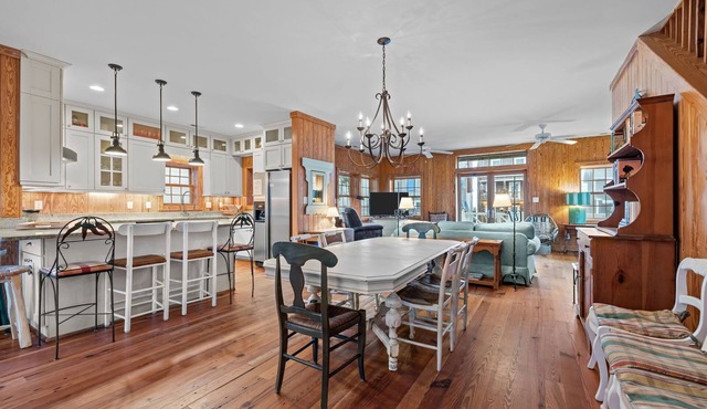 Carolina Moon in Atlantic Beach, NC (Pet Friendly Home)