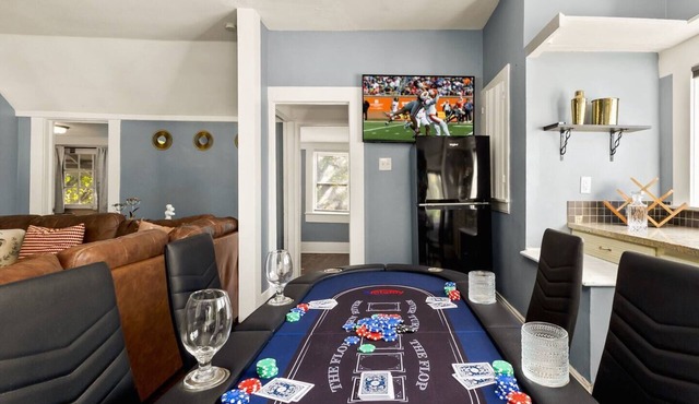 Carolina St Hangout Bar Poker Sandbox