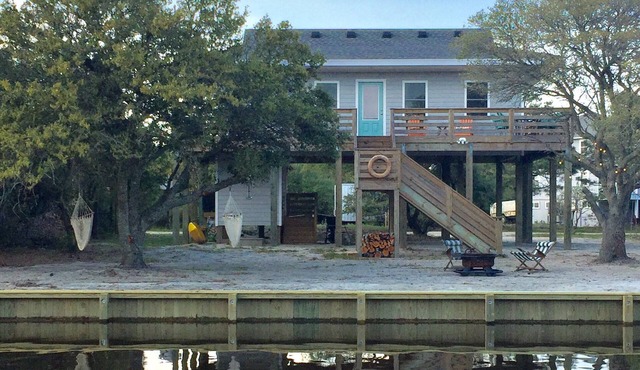 Carova Beach Canal Front Cottage 4x4 required Beach Parking Pass provided