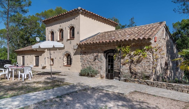 Carpanel by Interhome