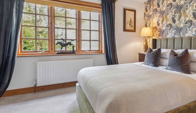 Carpenter's Cottage - Tranquil Countryside Escape