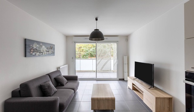 Carré Huit - Two Bedroom Apartment, Sleeps 6
