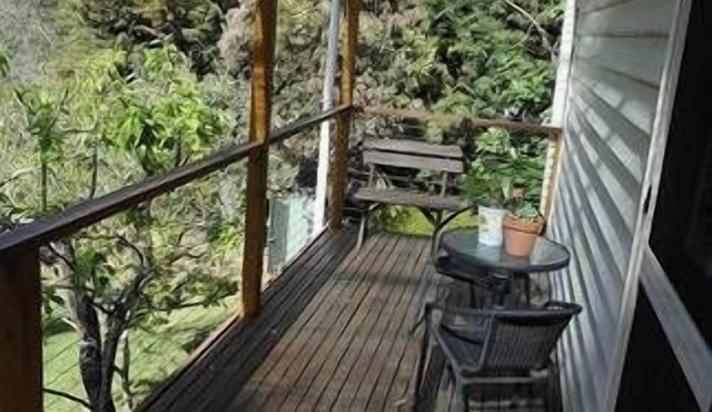 Carr's Cottage on the Hill