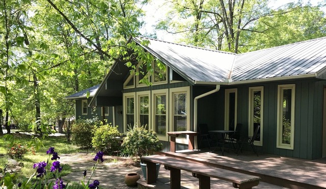 Carrboro Farmer's Market quiet' family home