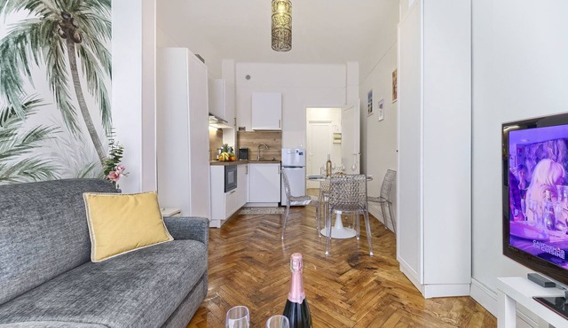 *CARRE D'OR * CHARMING APARTMENT*5 MINUTES FROM THE BEACH PROMENADE DES ANGLAIS*