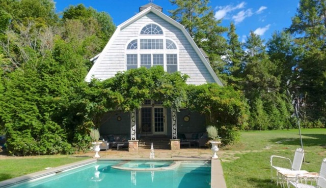 Carriage House 9 miles to WORLD CUP & AMERICAN DREAM Great 4 Families & Reunions