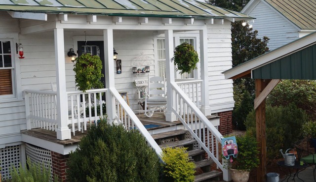 Carriage House at Benjamin W. Best Country Inn