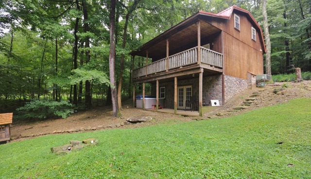 Carriage House Cabin #1 - Near Three Rivers
