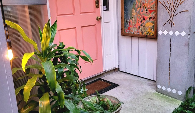 Carriage House, Forsyth Park, Pet friendly, private courtyard 🩷