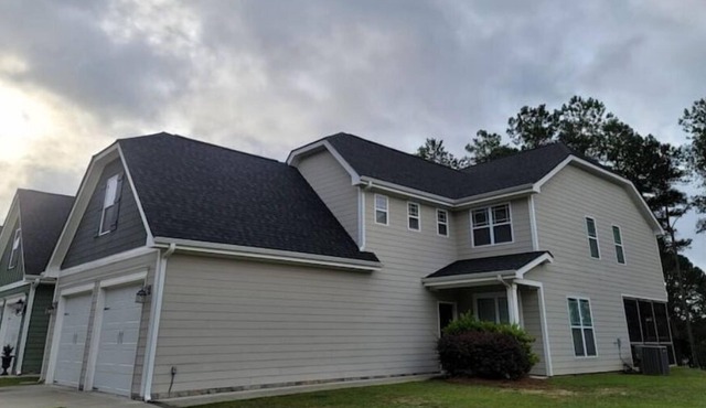 Carriage House in Gated Golf Course Community