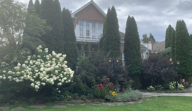 Carriage House on Country Estate - minutes from 6 wedding venues