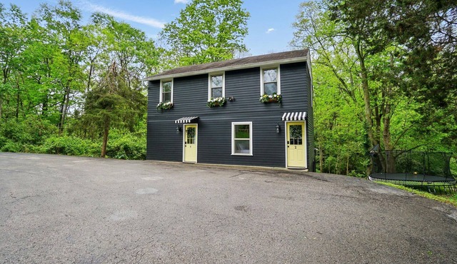 Carriage House Retreat 2