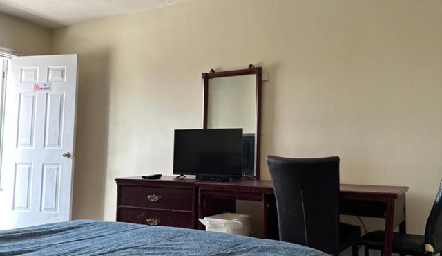 Carriage Inn Motel