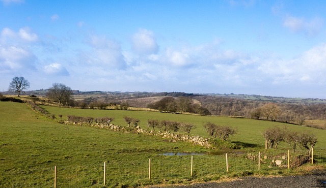 carribber cottages set in beautiful countryside Linlithgow 15 minutes by car