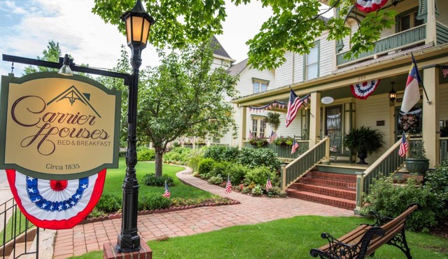 Carrier Houses Bed & Breakfast