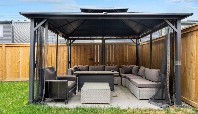 Carrington Cove | Fenced Yard | Office | Dogs Ok