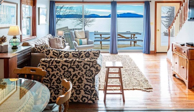 Carroll's Cove-Oceanfront, Sleeps 18!