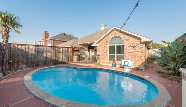 Carrollton 4 Bed 2.5 Bath ALE Relocation Welcome