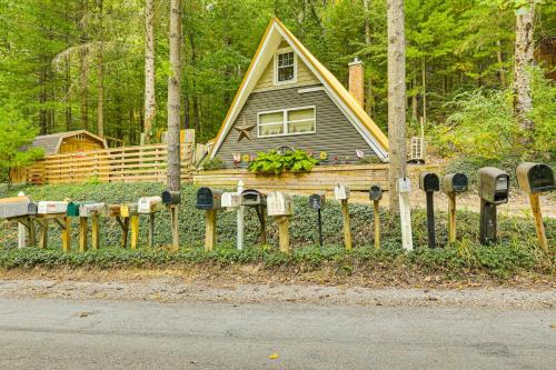 Carrollton Cabin with Patio and Fire Pit!