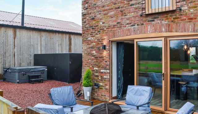 Cart House - UK48812