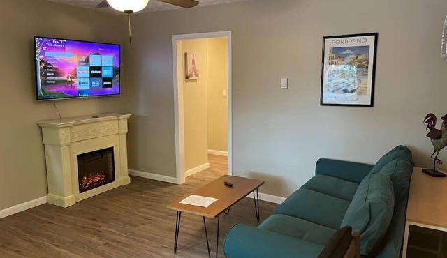Carter #6, Two Bedroom Apartment near Xavier