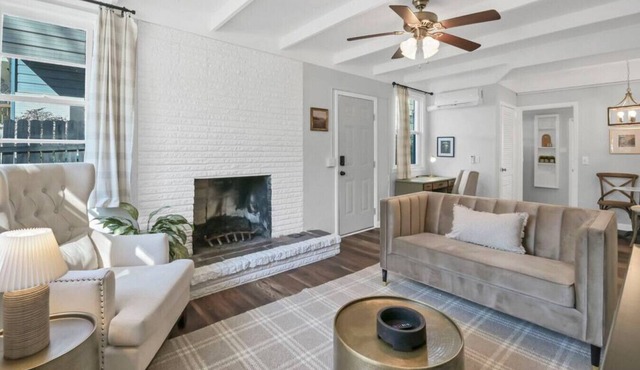 Carter Street Guest Suite | Pet Friendly