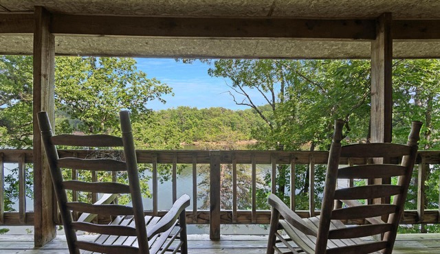 Carters Lake Lakeside Log Cabin #3 includes free boat slip at the Marina