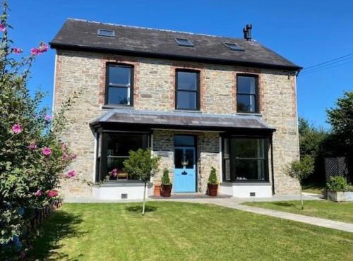 Cartrefle - A large countryside house near Pembrokeshire Coast