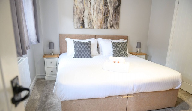 Carver Apartment - a 1 bedroom apartment that sleeps 2 to 4 guests