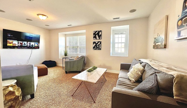 Cary Family and Pet House