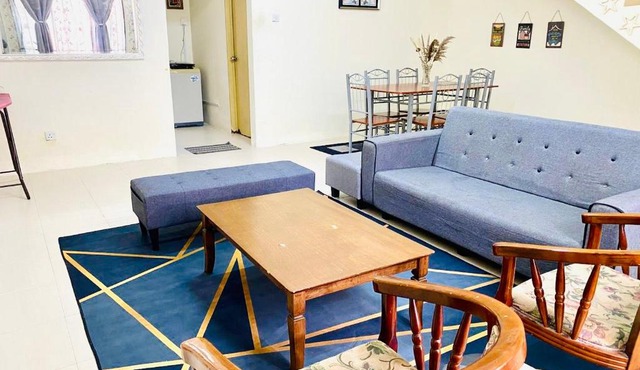 CASA ADELIA GUESTHOUSE 2 DESA SOLEHAH