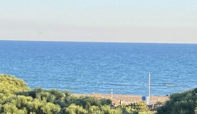 Casa Adosada con Piscina Frente a la Playa de Gavà Mar