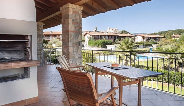 CASA AL GOLF - PISCINA -TERRAZZO - PET FRIENDLY