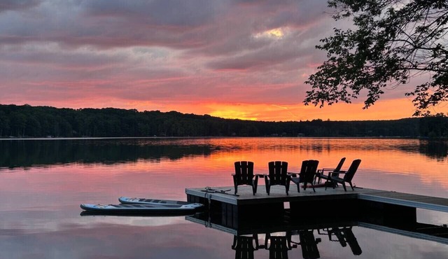 Casa Albanese Cottage on Farlain Lake