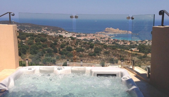 Casa Alimea with spa and magnificent sea views