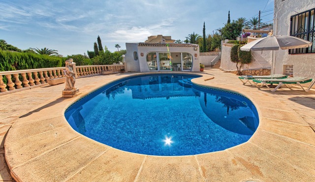 Casa Amanda, A 2 bedroom villa with views and private pool. Available for winter long lets from Octo.