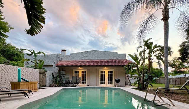 Casa Antigua: Historic Villa with POOL & FIRE-PIT