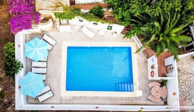 Casa Armonia - La Familia, 2-bedroom apartment with terrace and pool