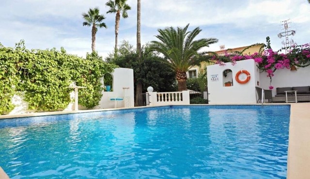 Casa Armonia - Naranja apartment with terrace & garden view