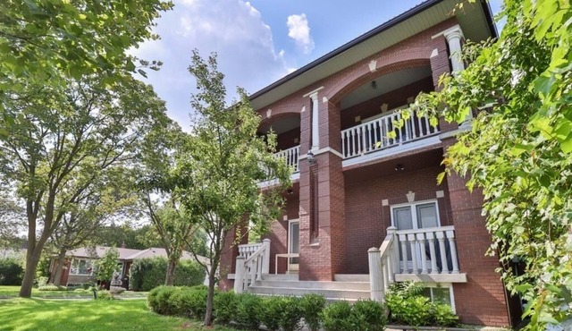 Casa Athena — Luxury Toronto Mansion with Gym